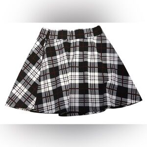 SHEIN Black and White Plaid Skater Skirt